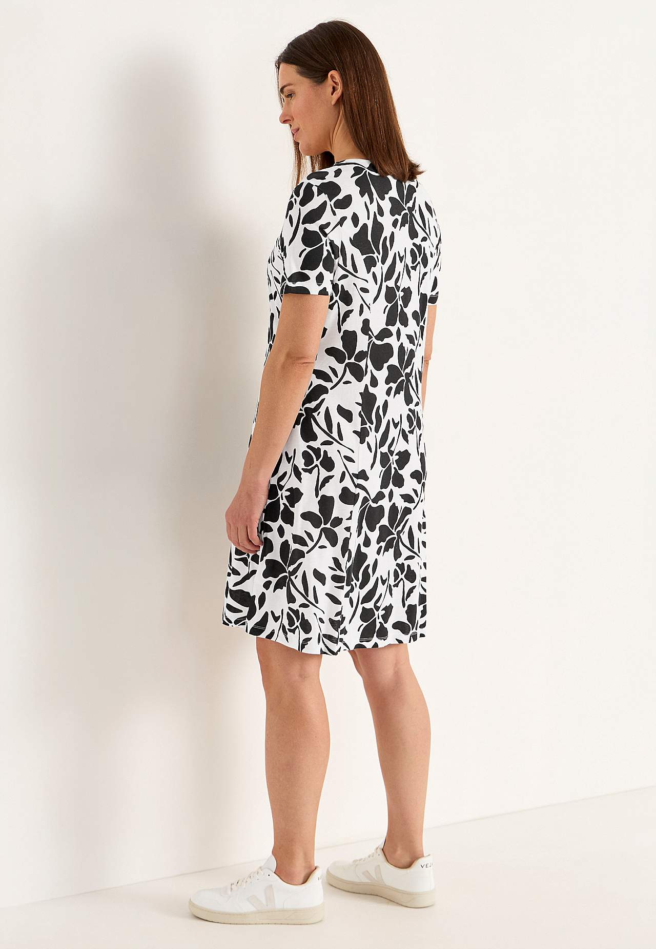 Jersey dress with pockets