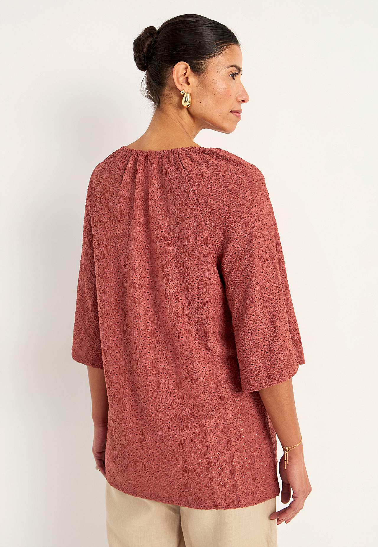 Jersey tuniq with hole embroidery