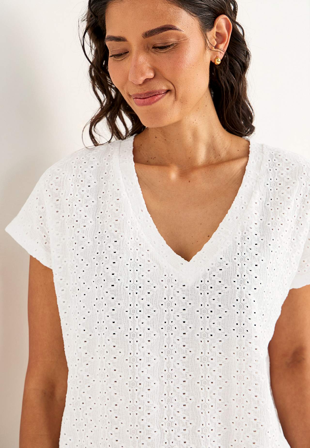 Jersey top with hole embroidery