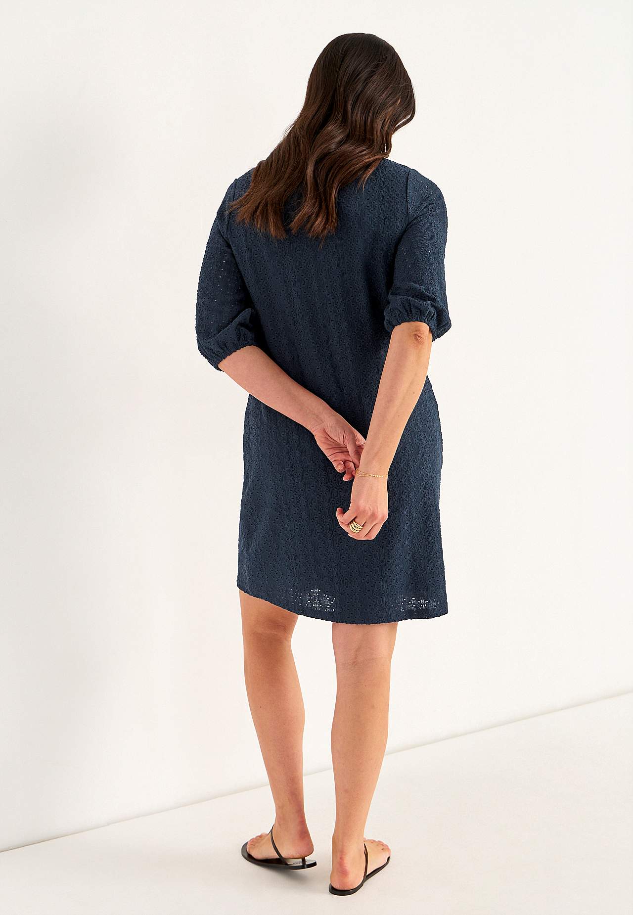 Jersey dress with hole embroidery
