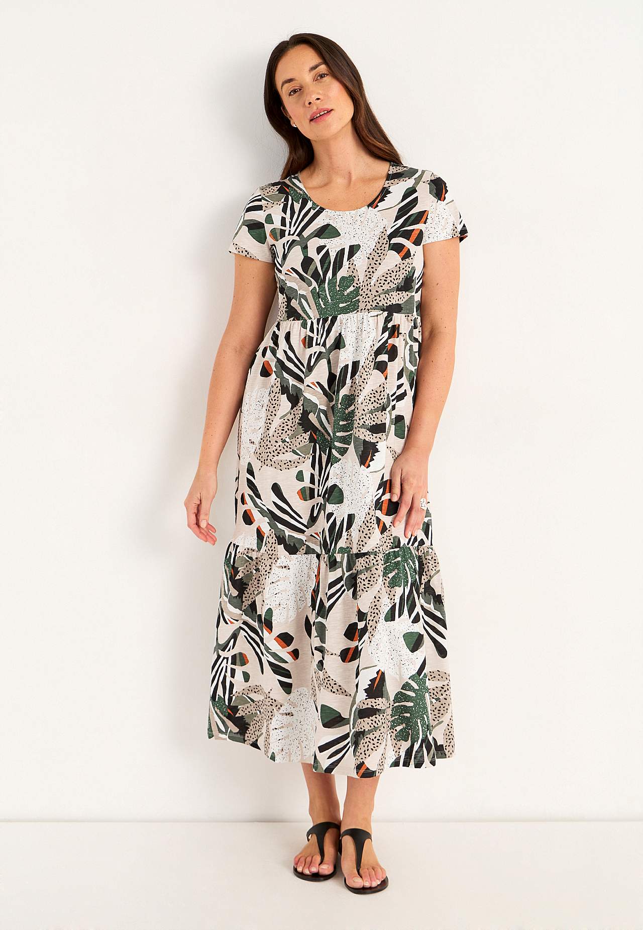 Jersey dress with frill