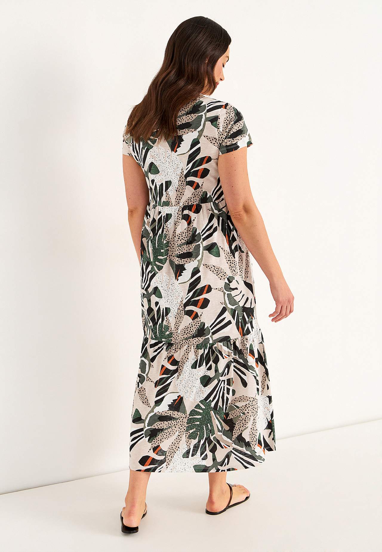 Jersey dress with frill