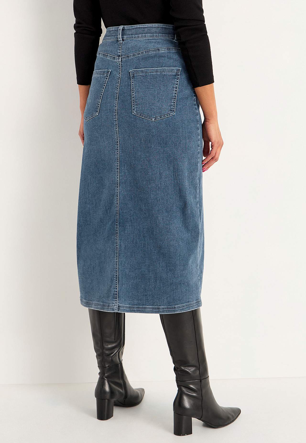 Denim skirt with superstretch