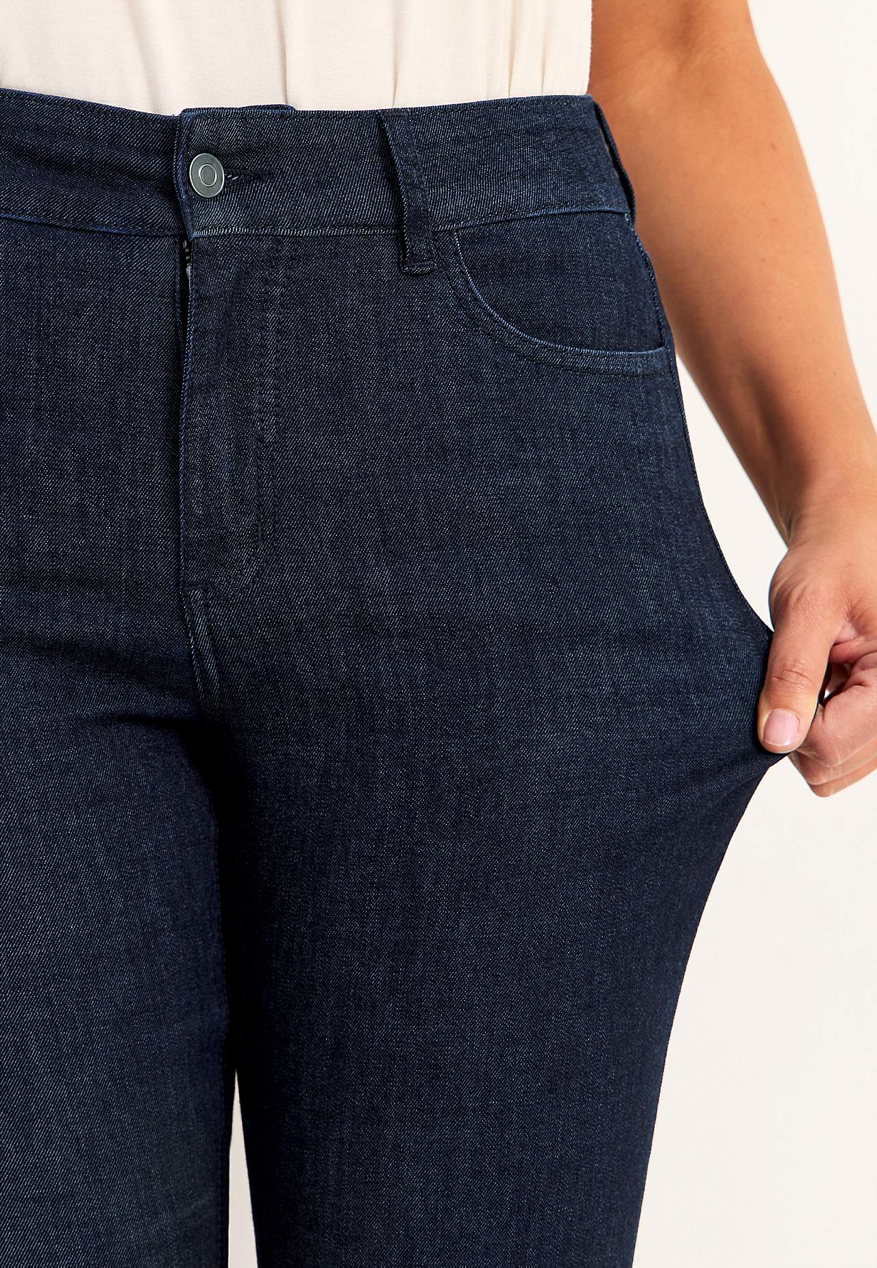 Wide jeans in denim with superstretch