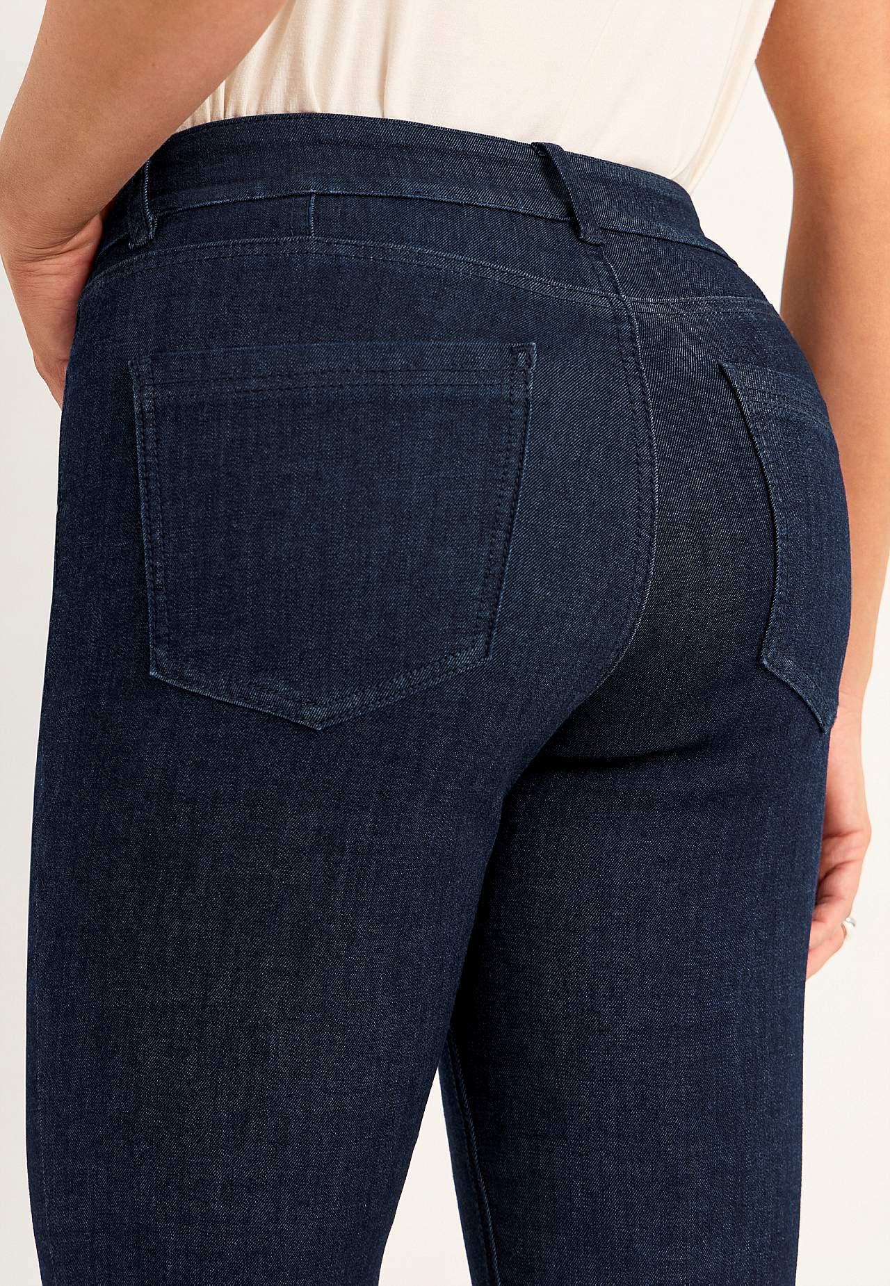 Wide jeans in denim with superstretch