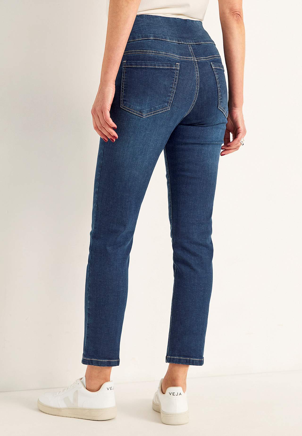 Super comfortable ankle jeans in denim