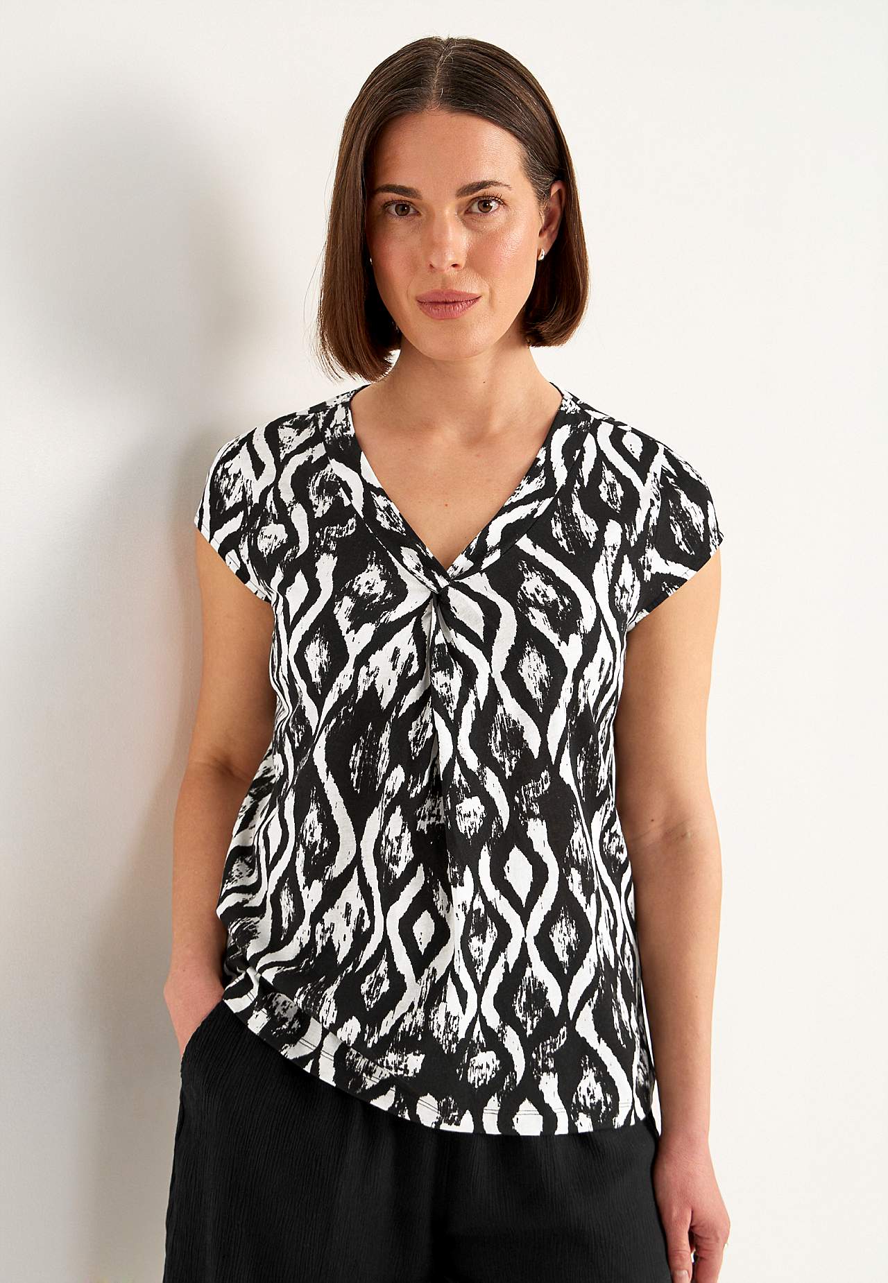 Jersey top with cap sleeves