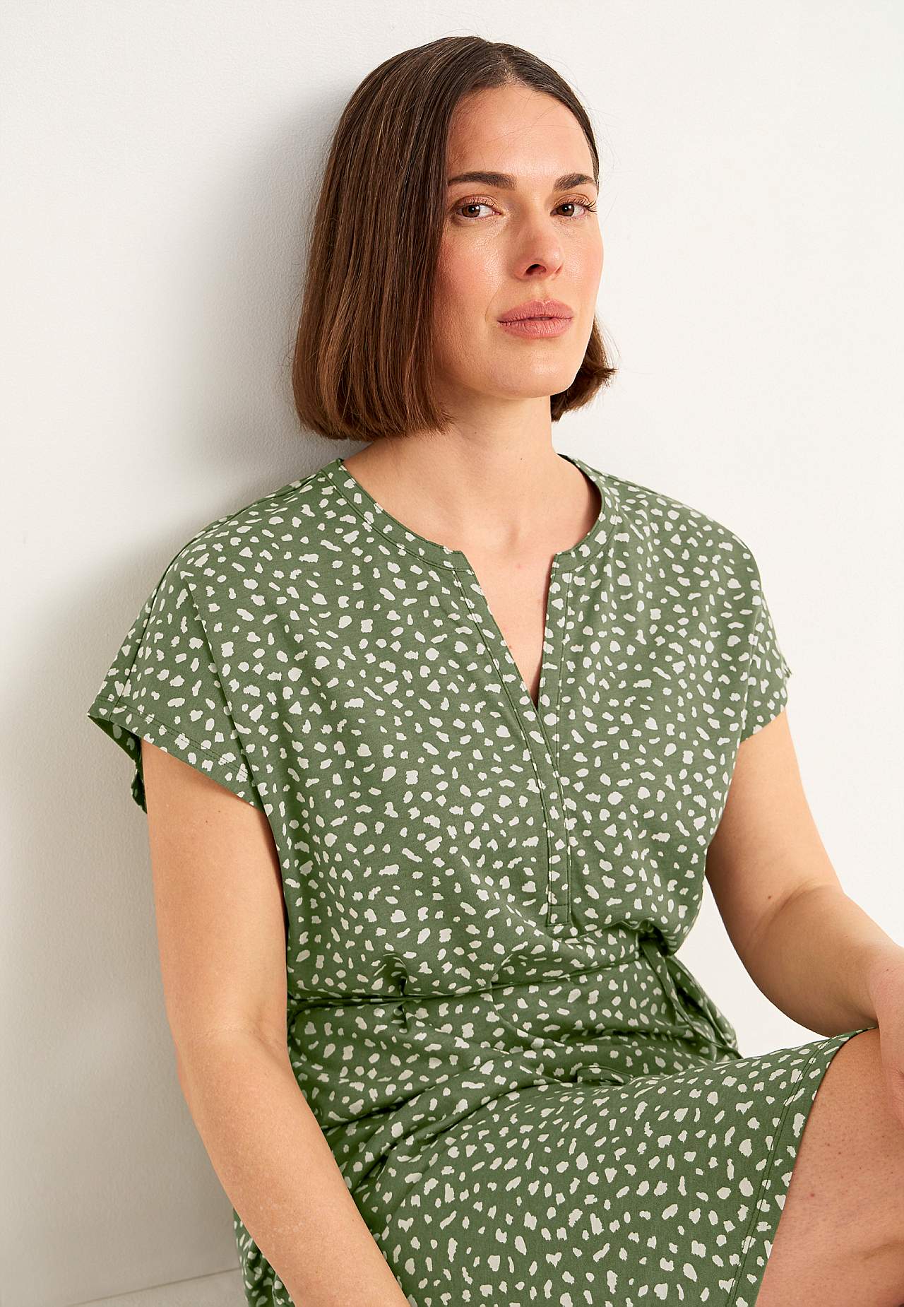 Jersey dress with tie band