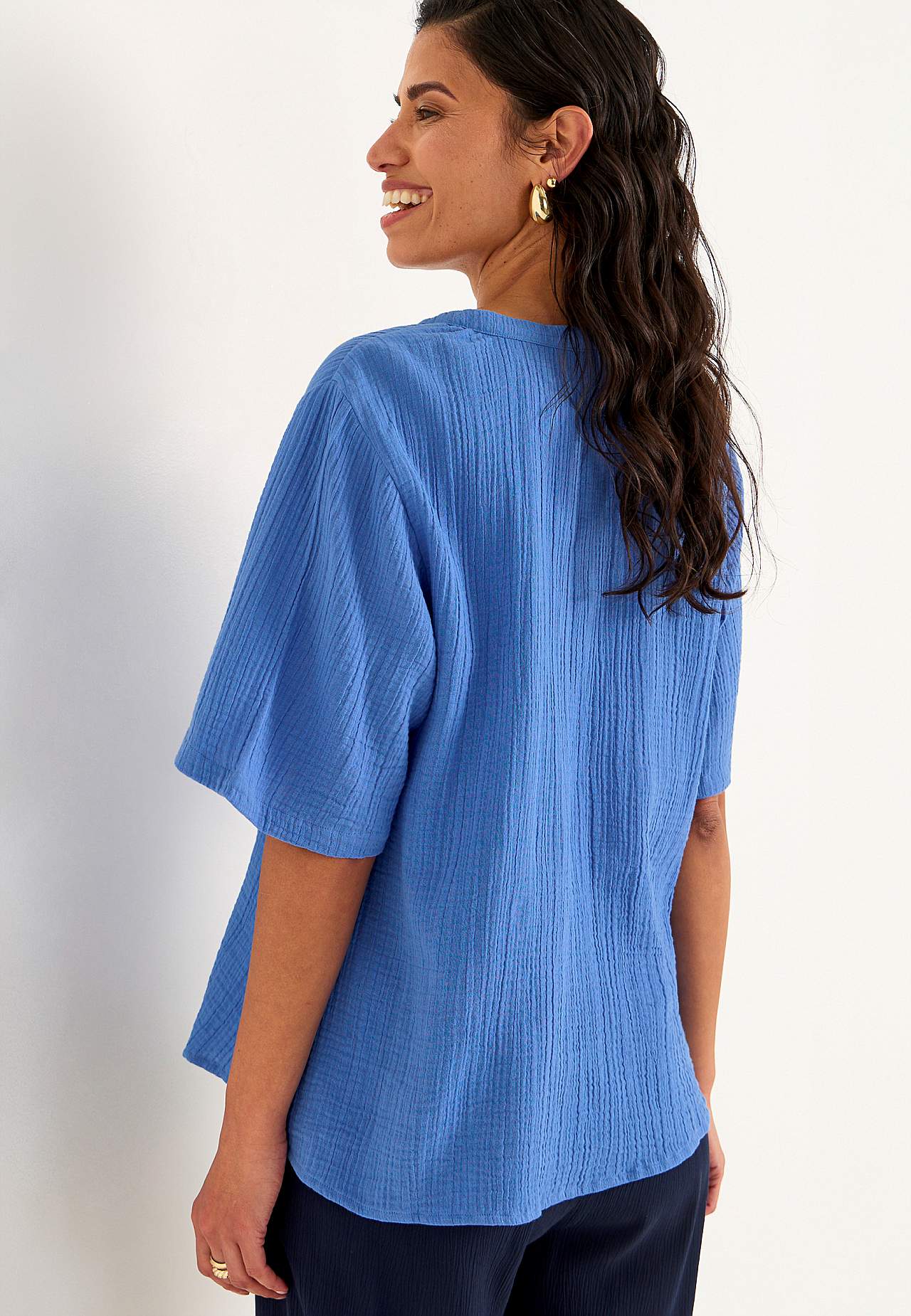 Blouse in crinkled cotton