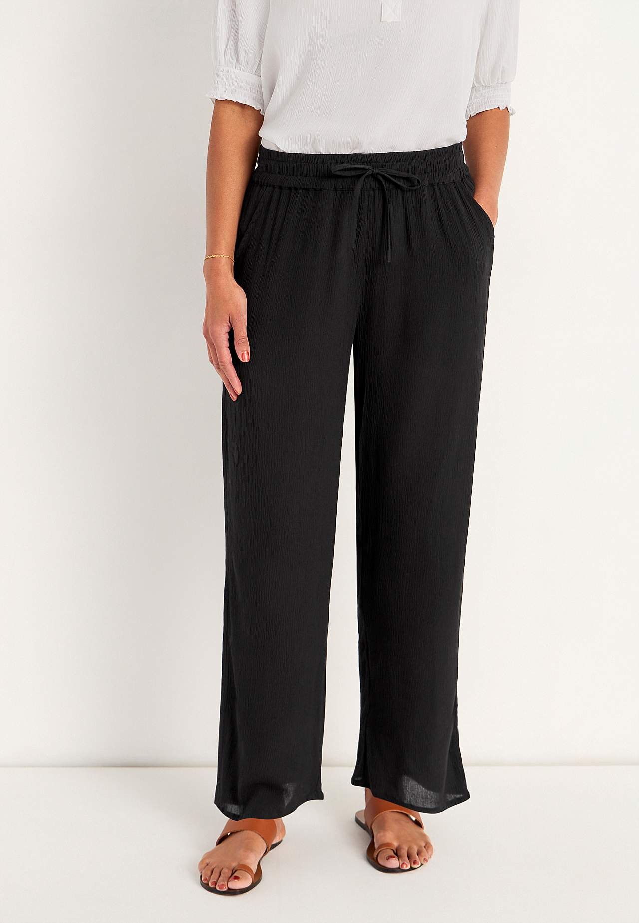 Trousers in viscose crepe