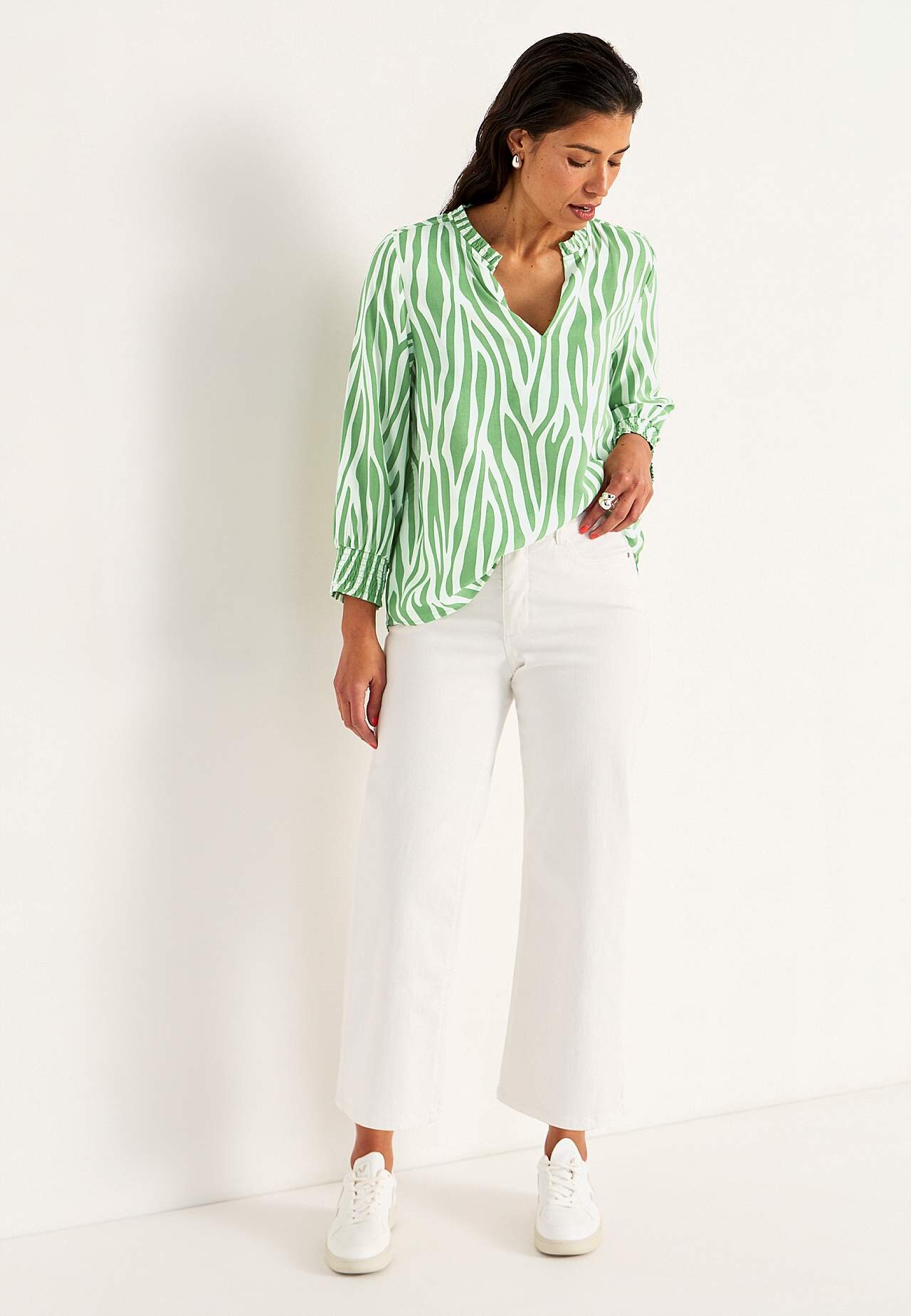 Woven, patterned blouse