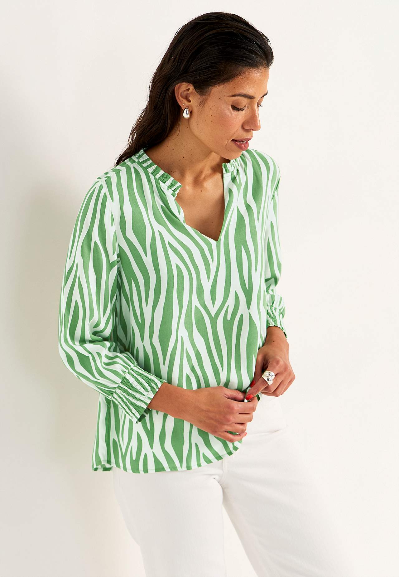 Woven, patterned blouse
