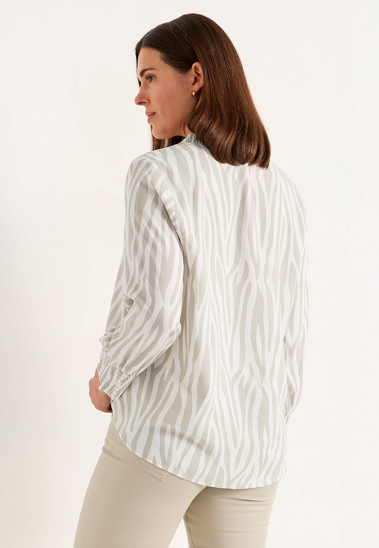 Woven, patterned blouse