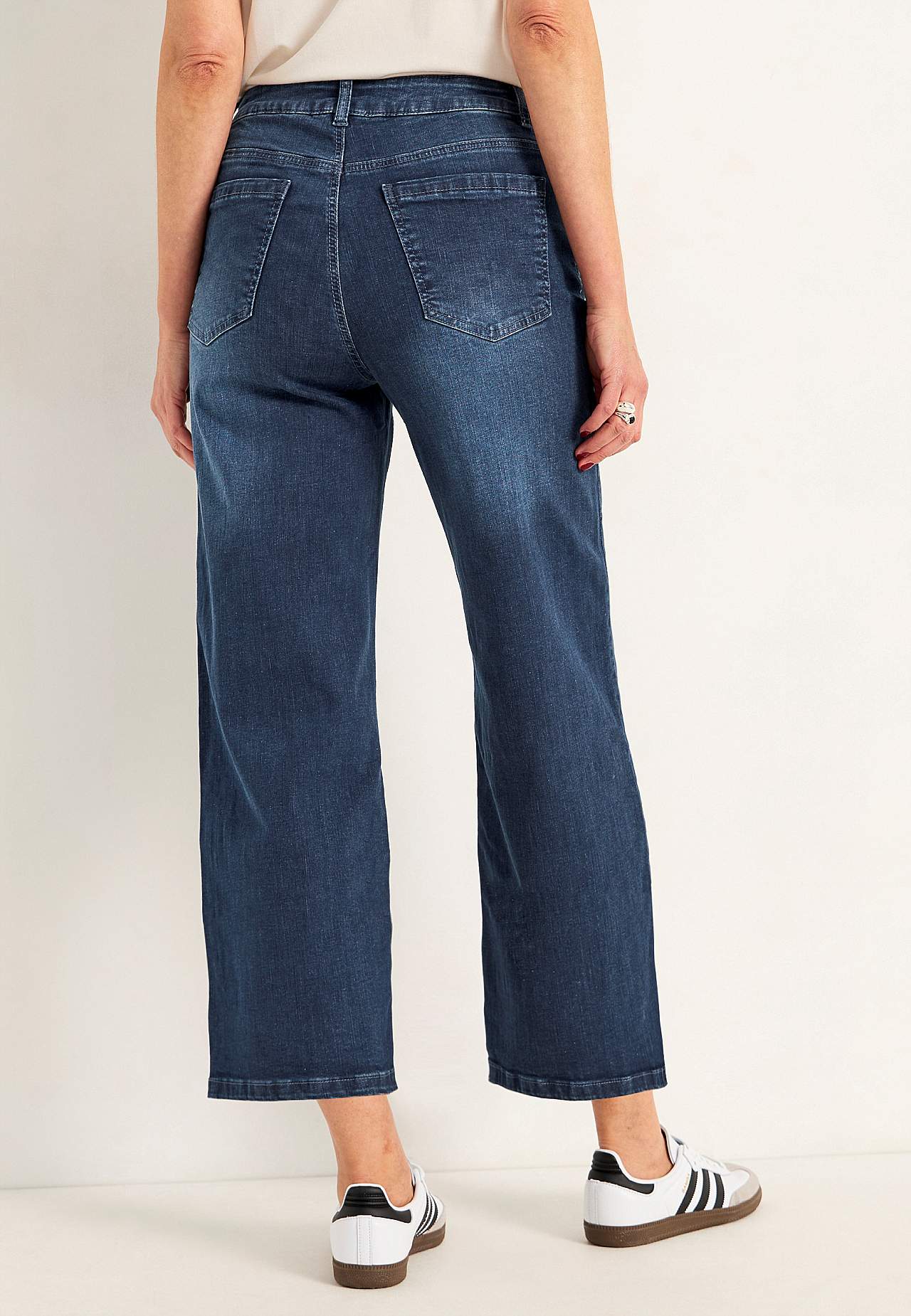 Stretchy ankle jeans