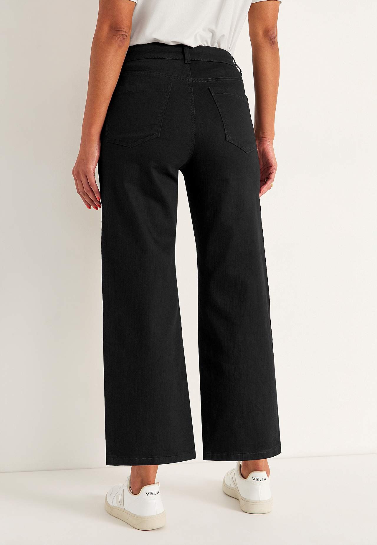 Stretchy ankle jeans