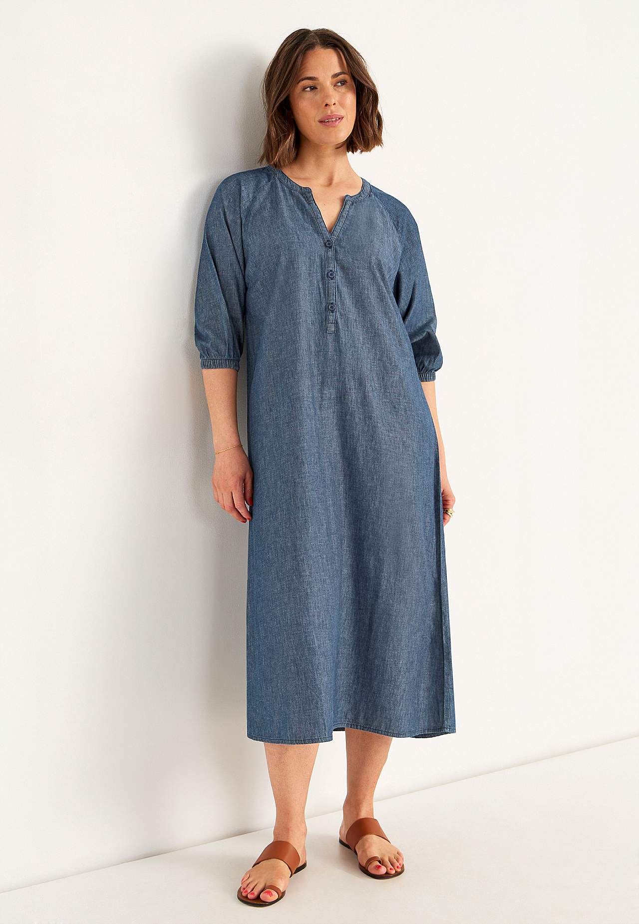 Denim dress with buttons
