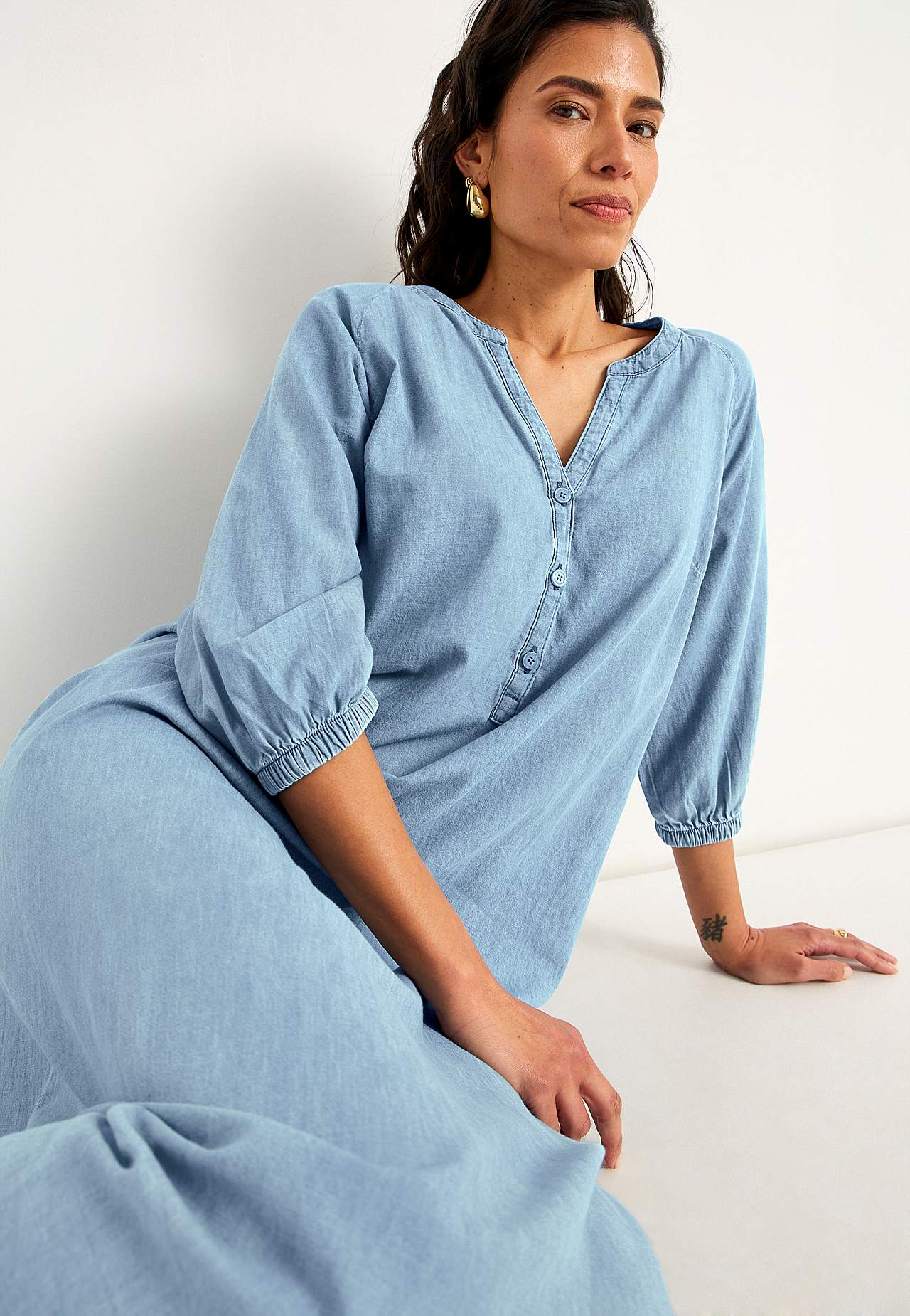 Denim dress with buttons