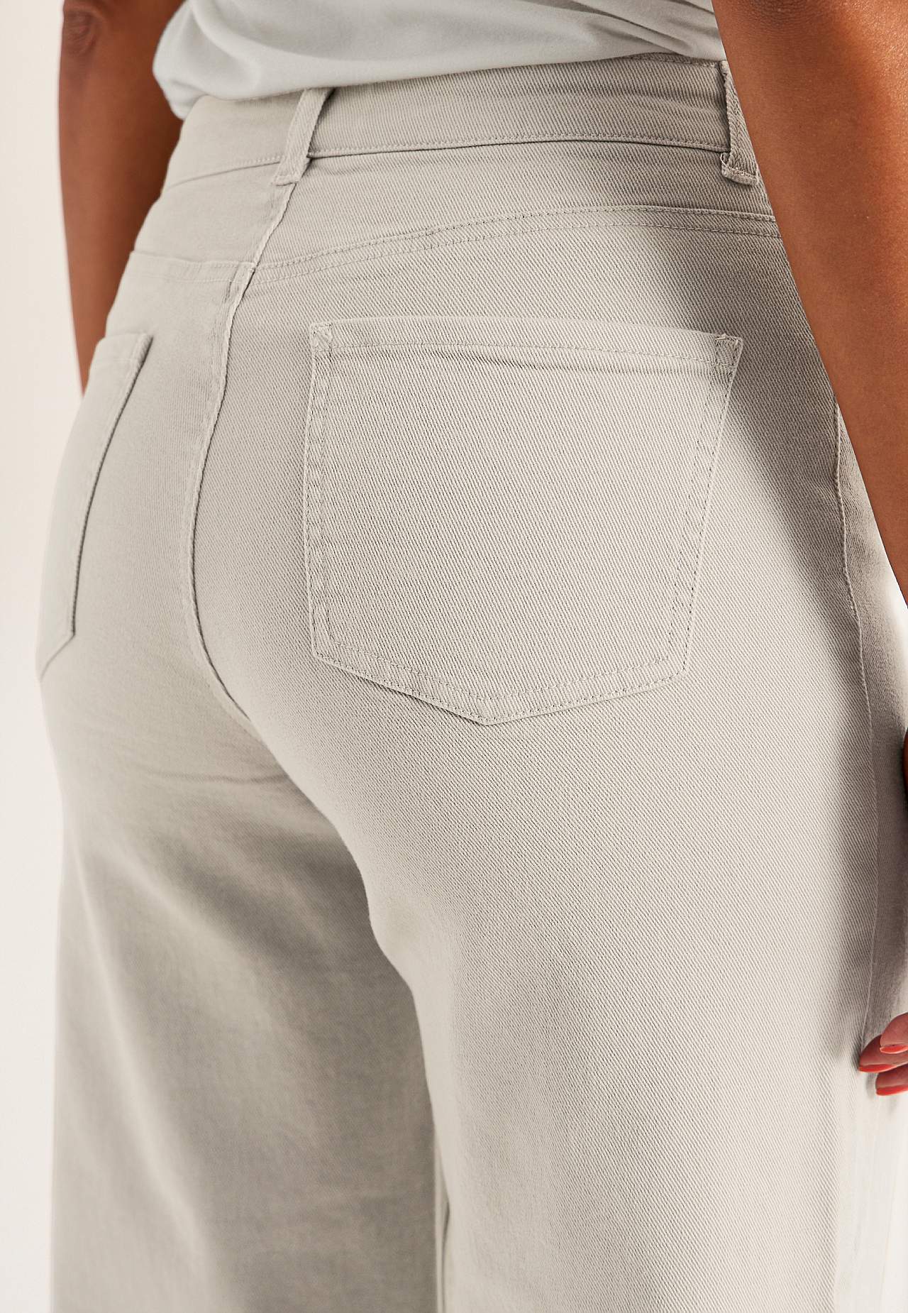 Wide ankle jeans