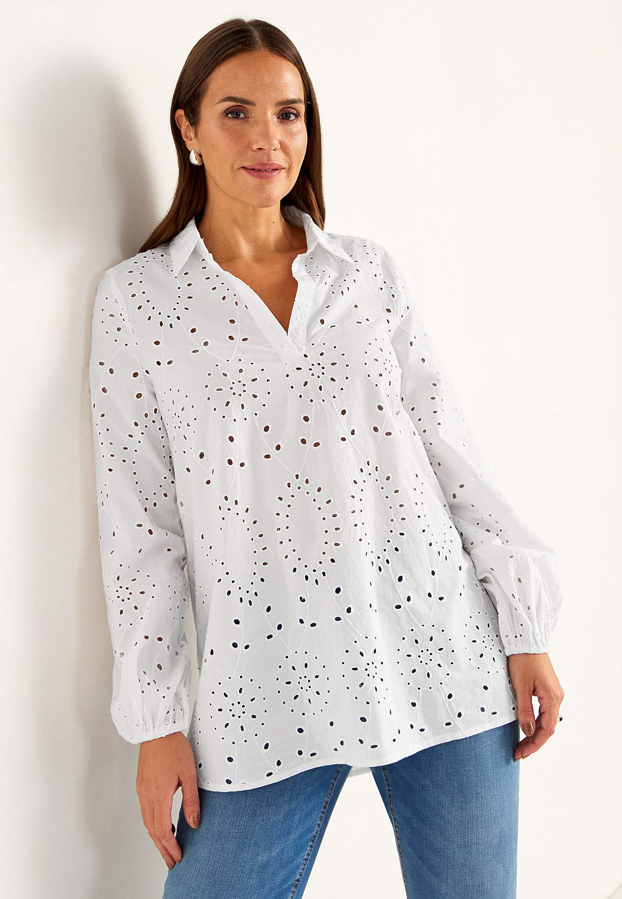 Tunic with embroidery