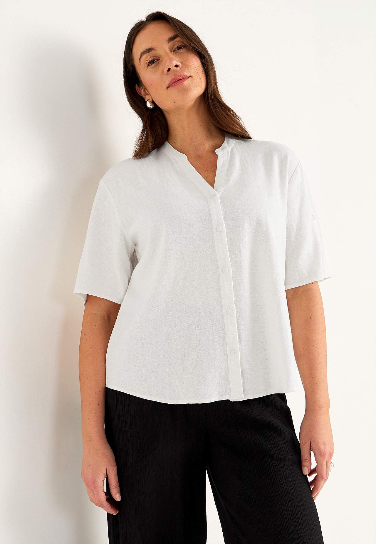 Blouse in linen mix