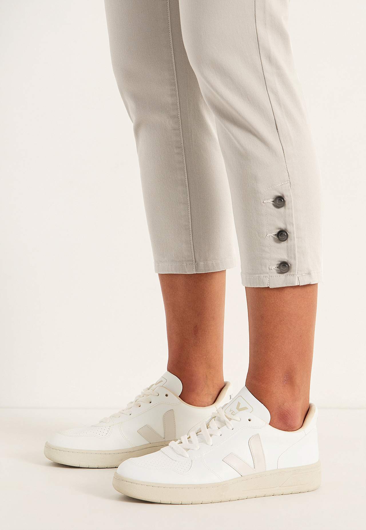 Crop jeans with five-pocket design