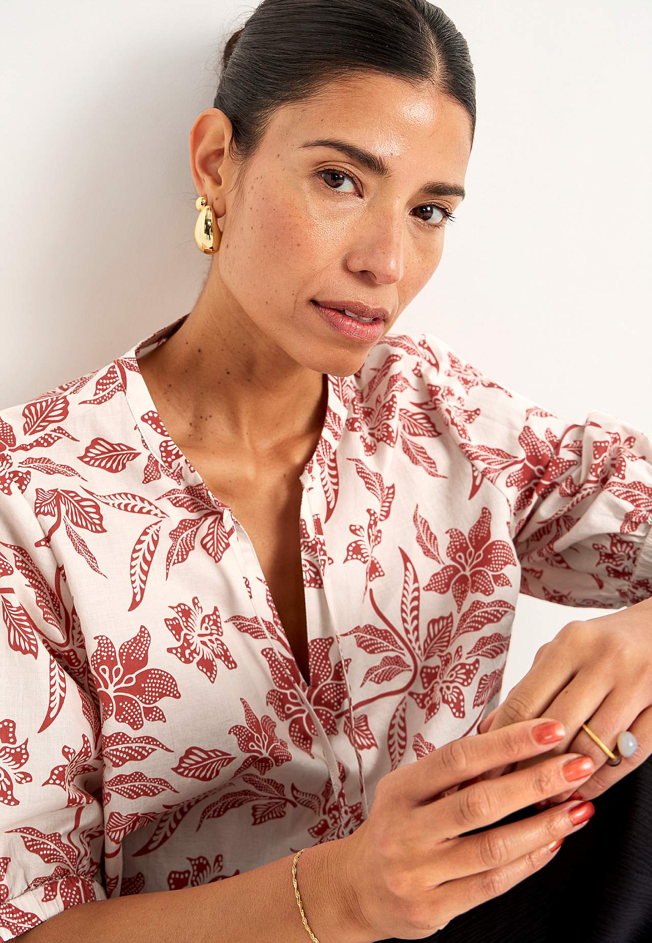 Woven, patterned blouse