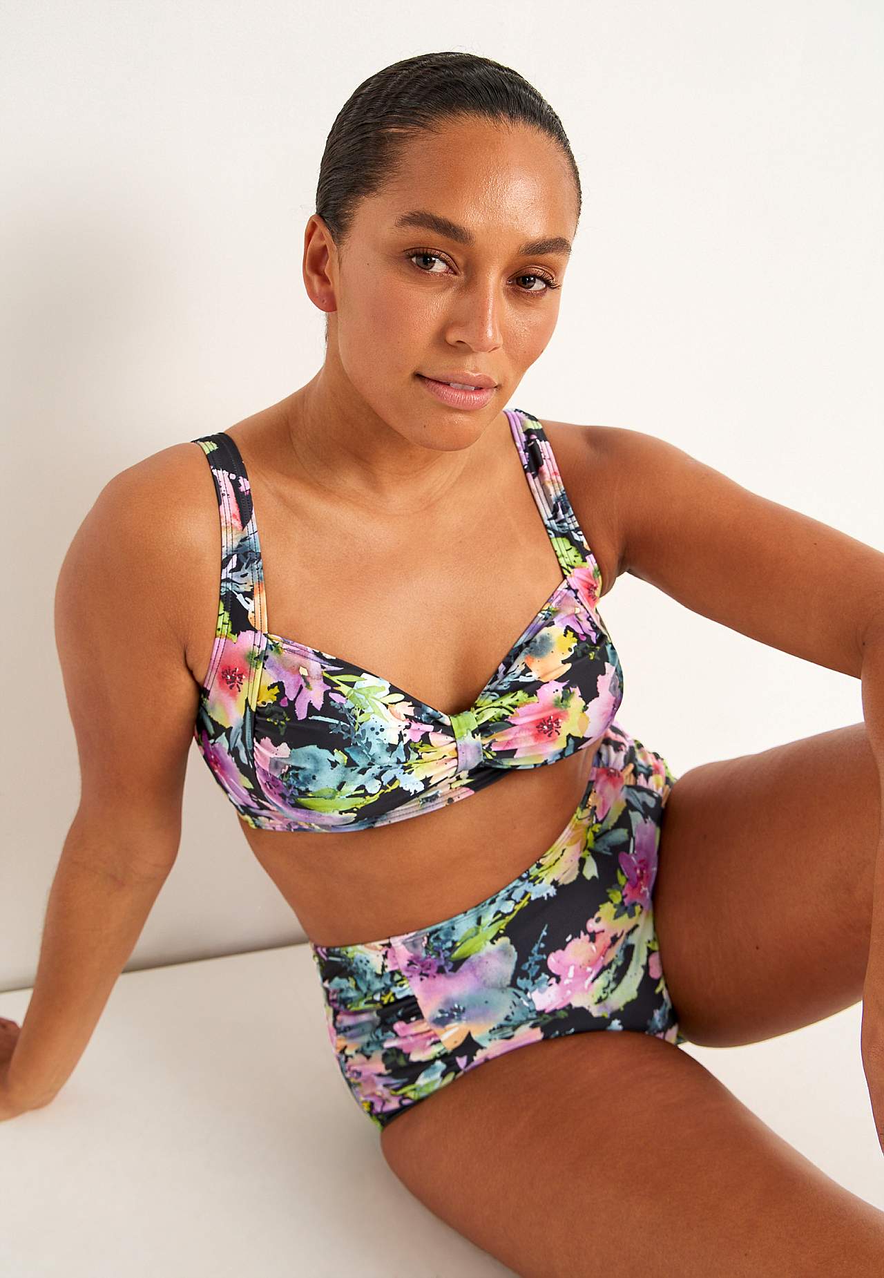 Wireless bikini bra