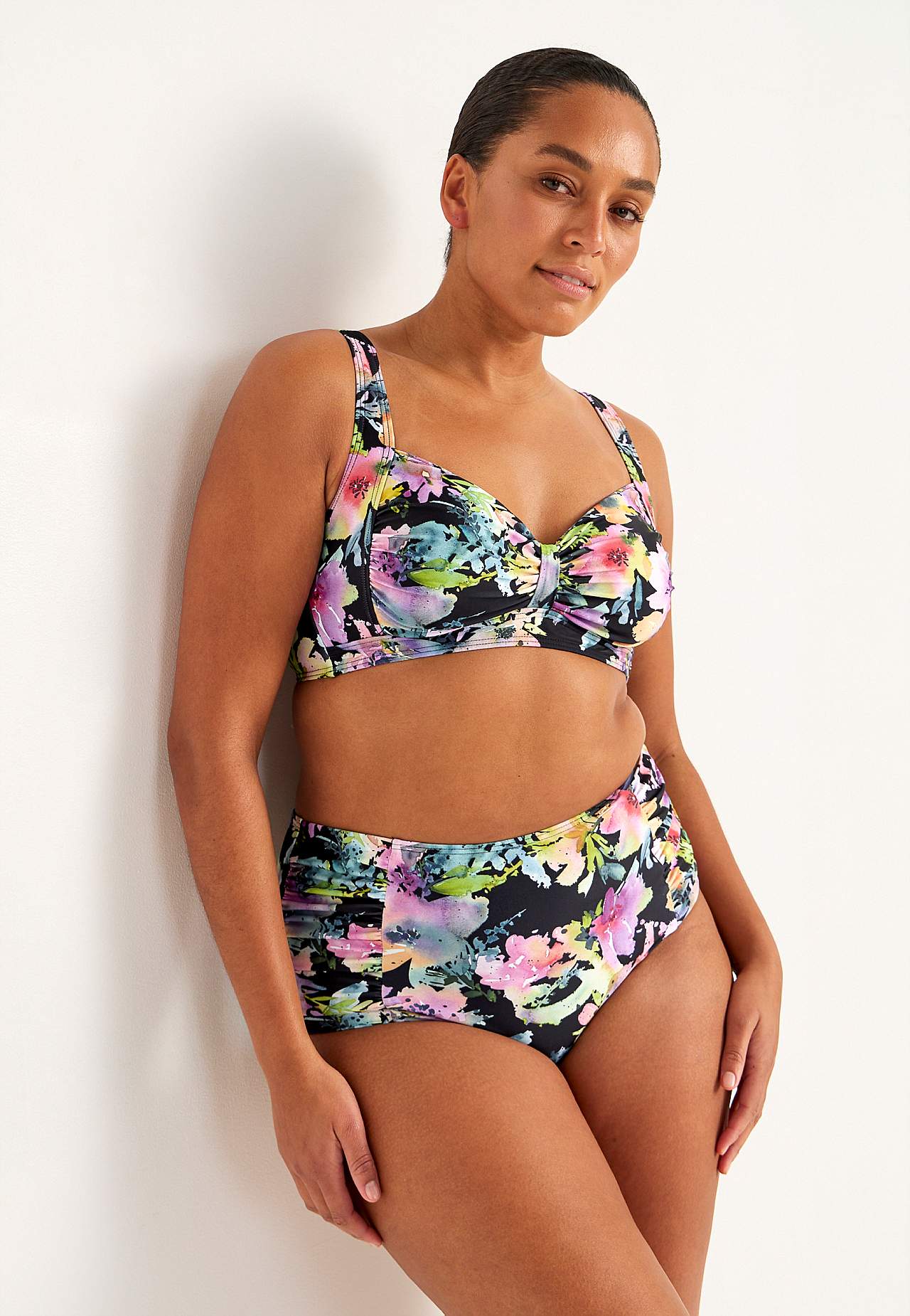 Wireless bikini bra