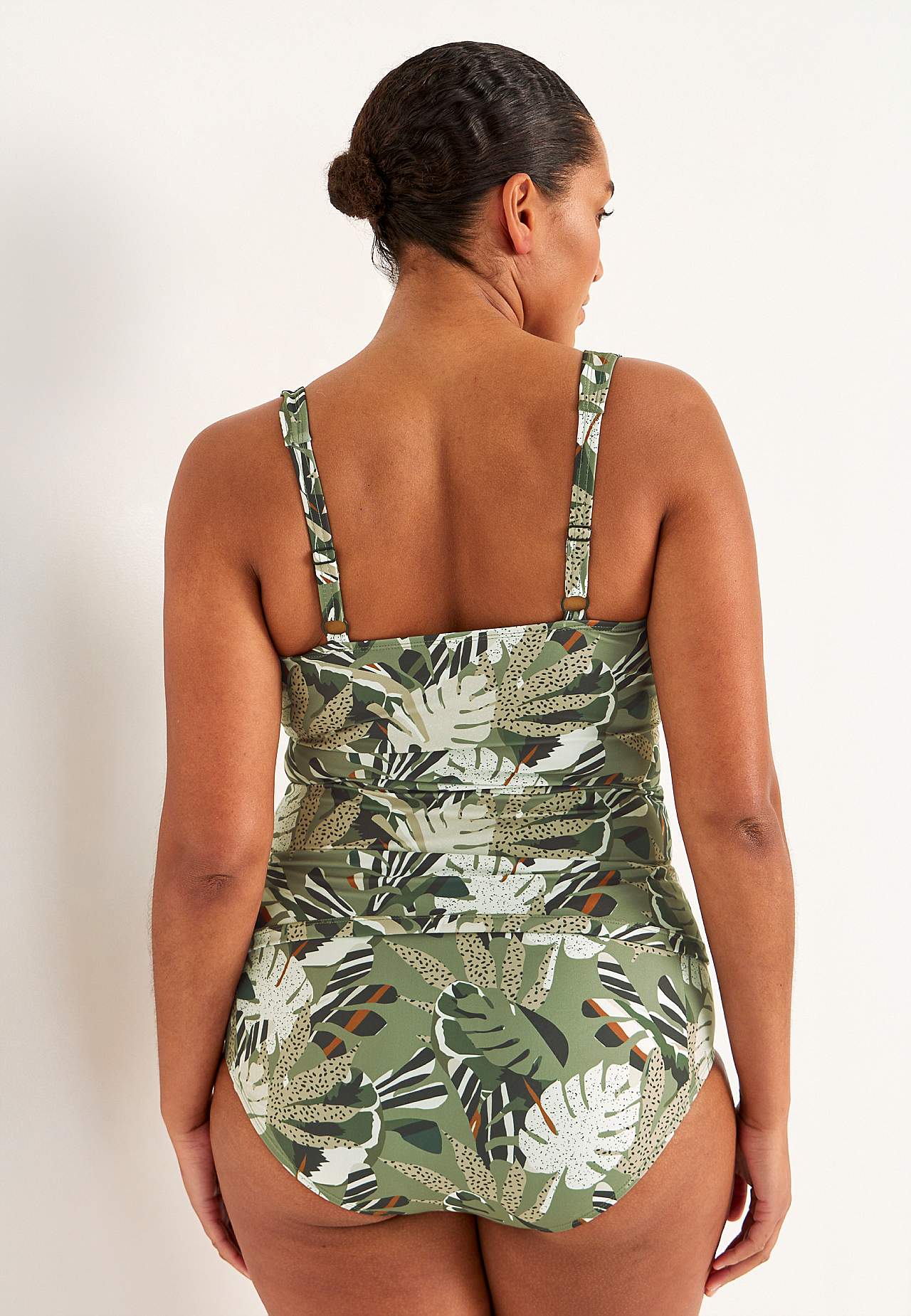 Patterned tankini singlet with shaping effect