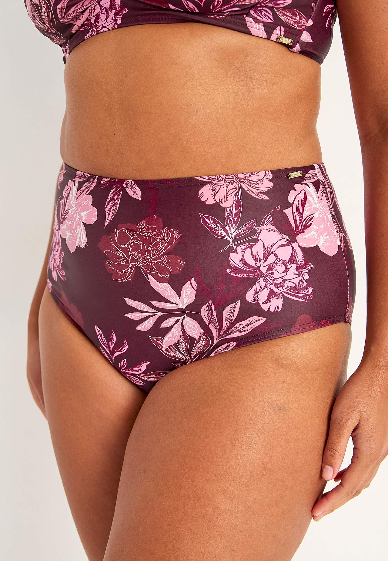 Bikini bottom with high waist