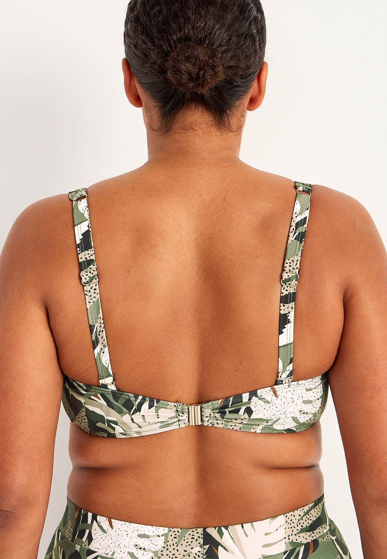 Wireless bikini bra