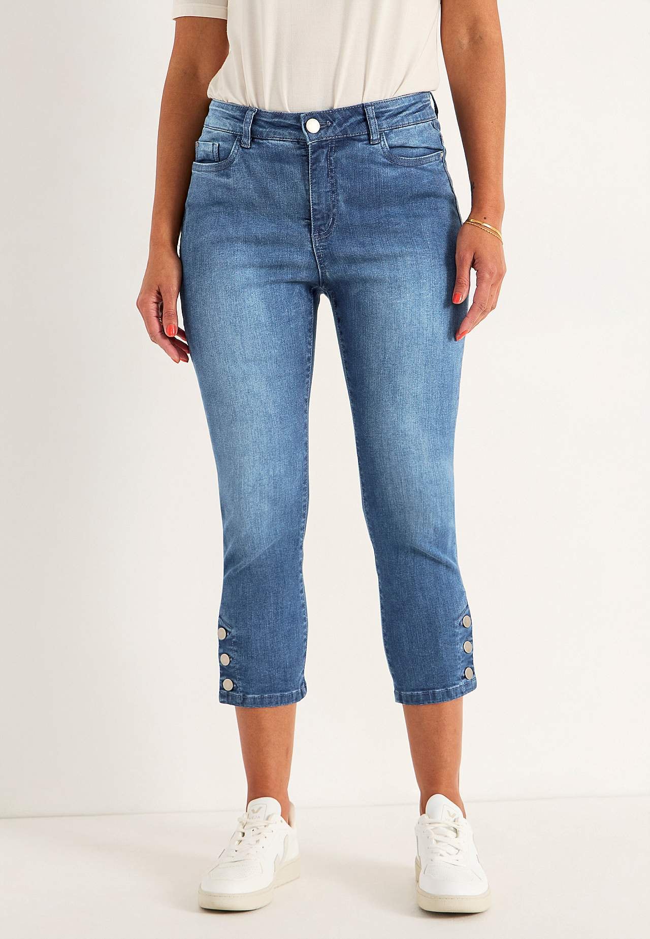 Crop jeans with five-pocket design