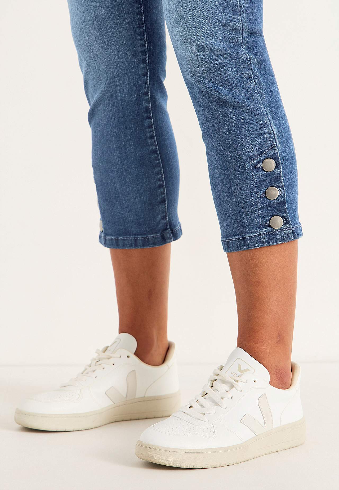 Crop jeans with five-pocket design