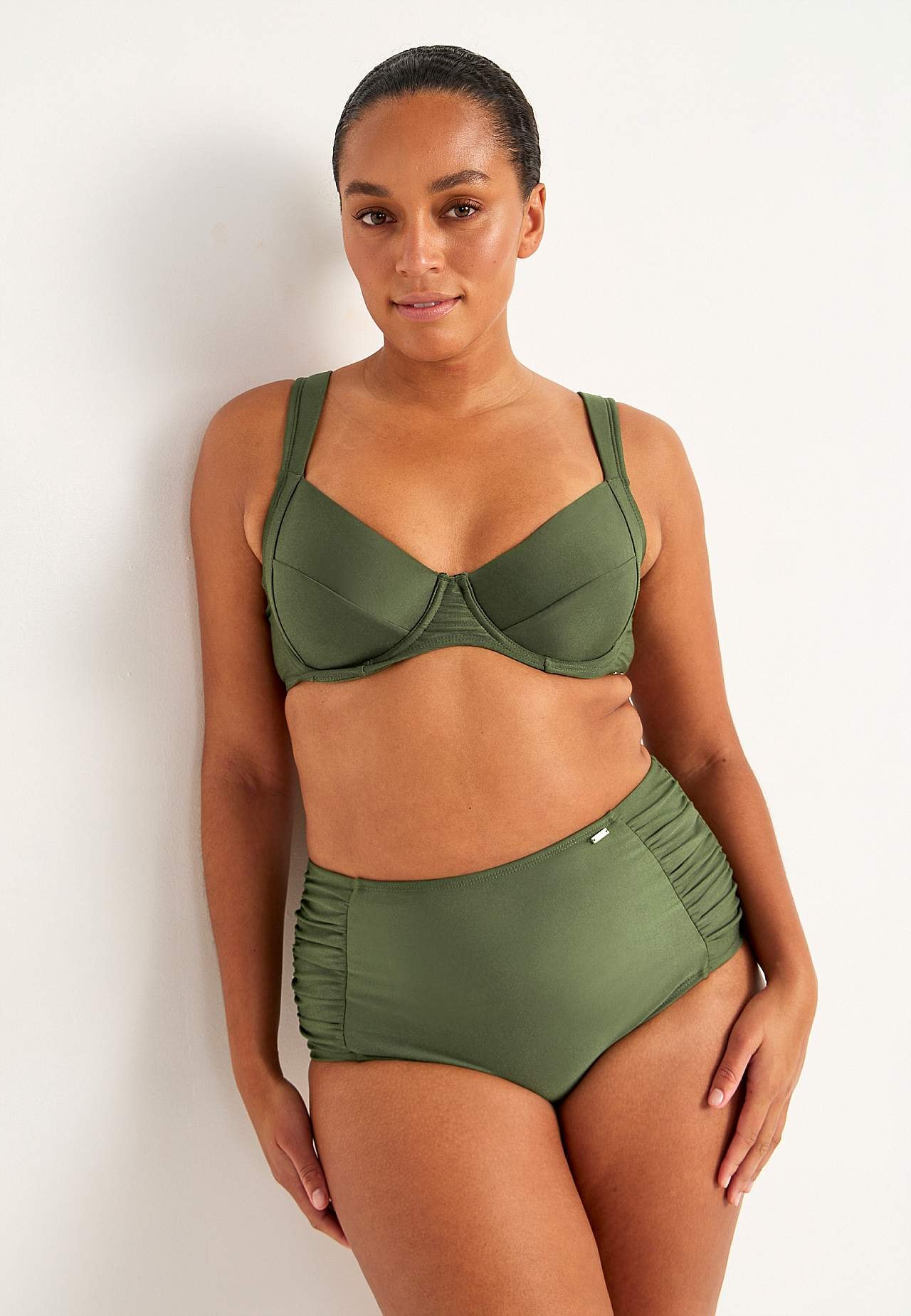 Solid color bikini bra