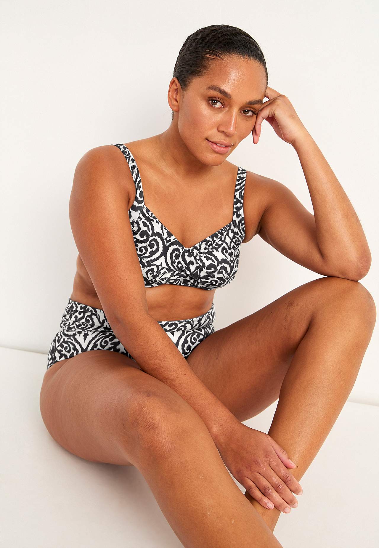 Wireless bikini bra