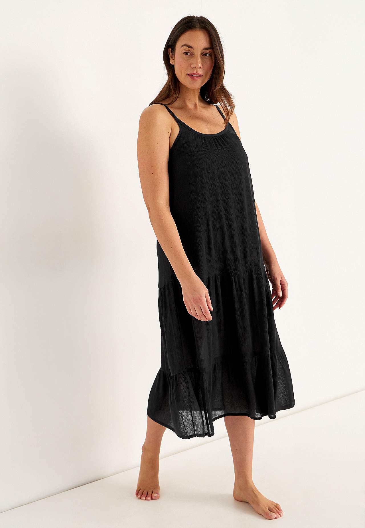 Beach dress with flounces