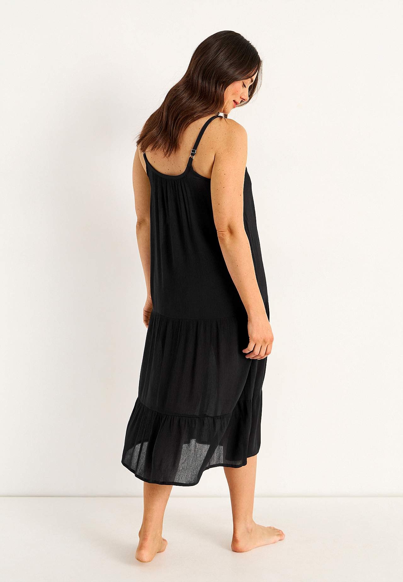 Beach dress with flounces