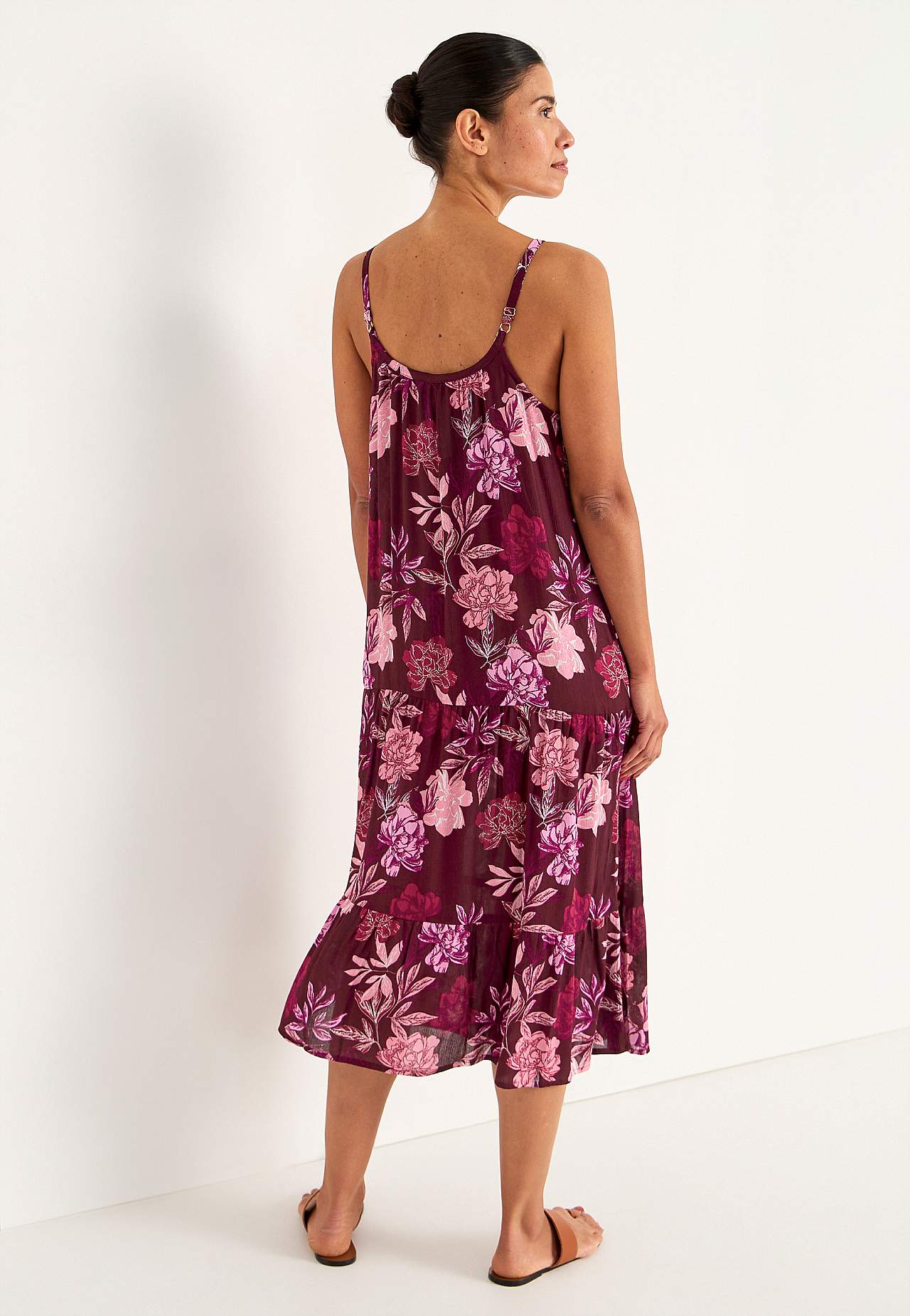 Beach dress with flounces