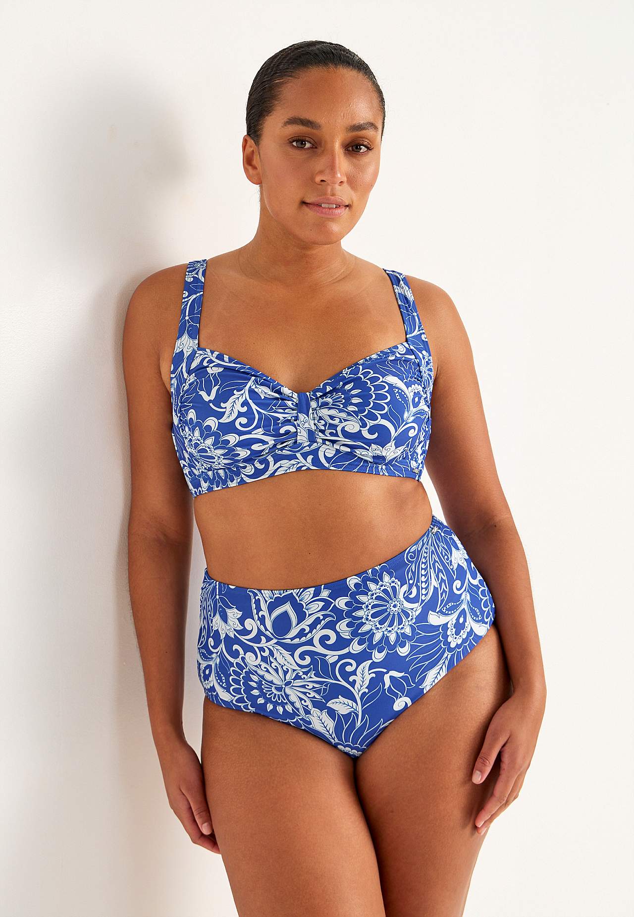 Wireless bikini bra
