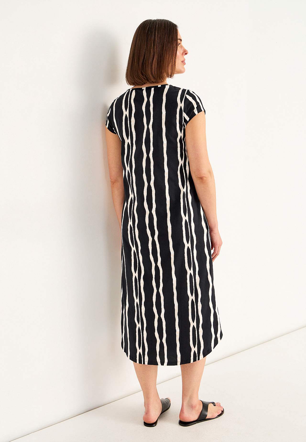 Patterned jersey dress with pockets