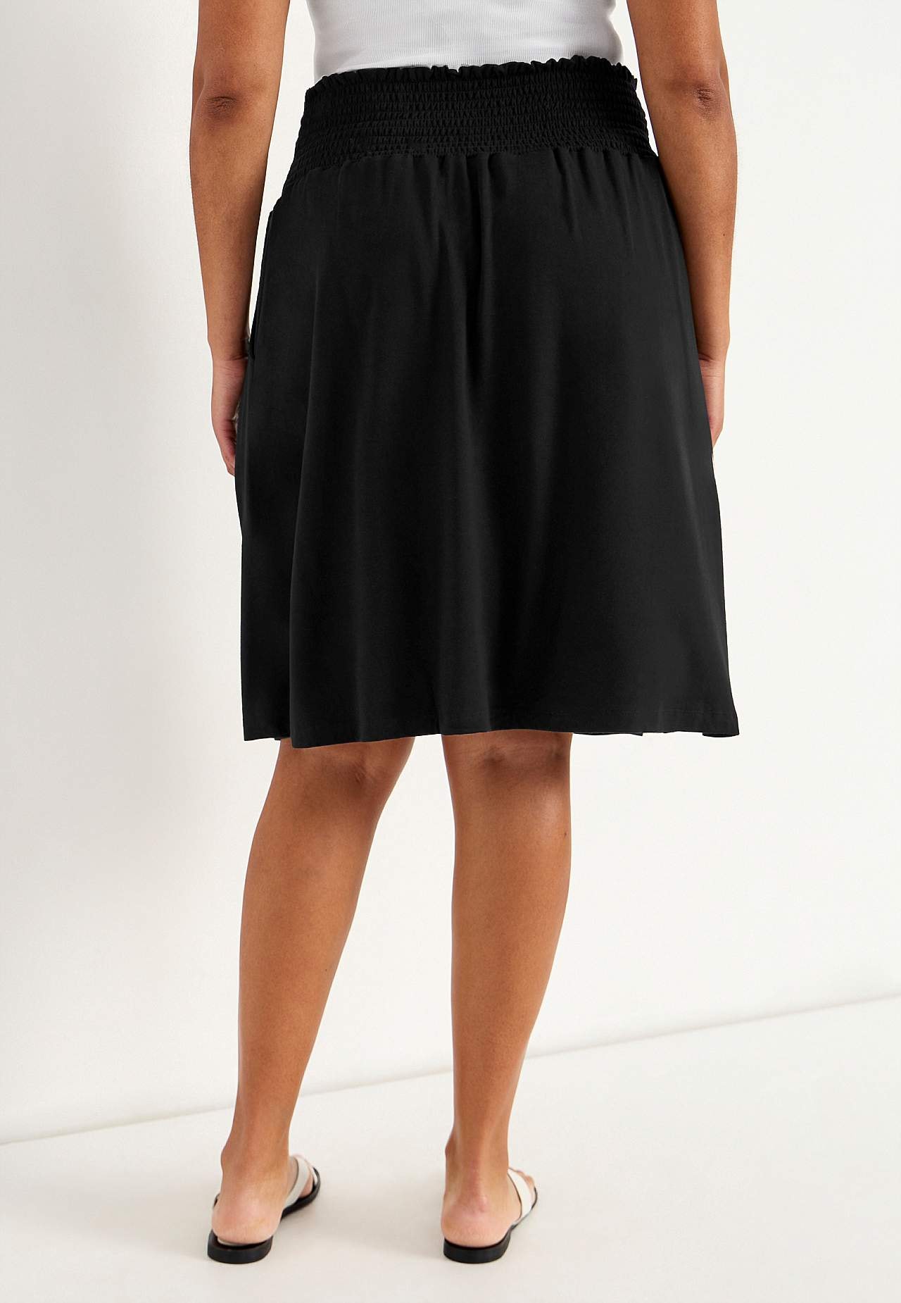 Jersey skirt with pockets