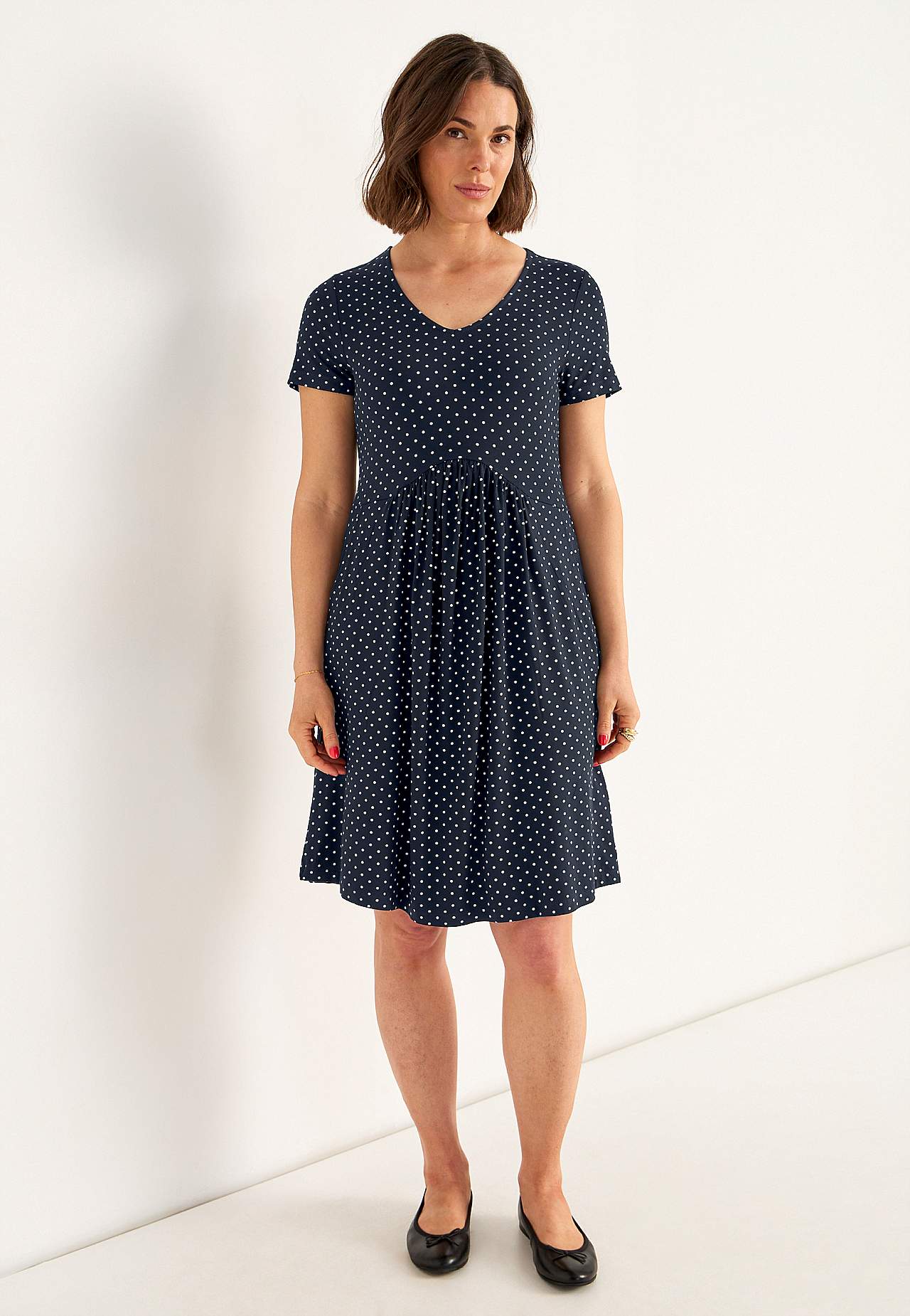 Jersey dress with pockets