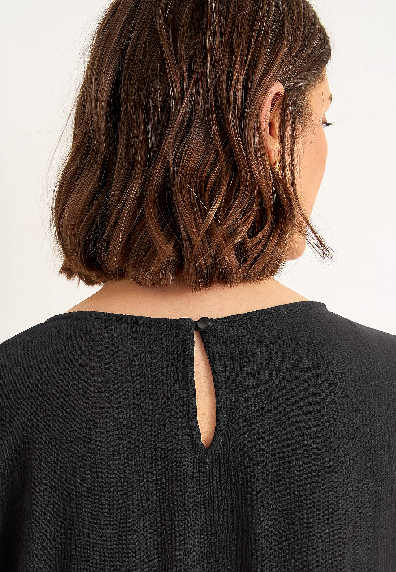 Crepe dress with pockets