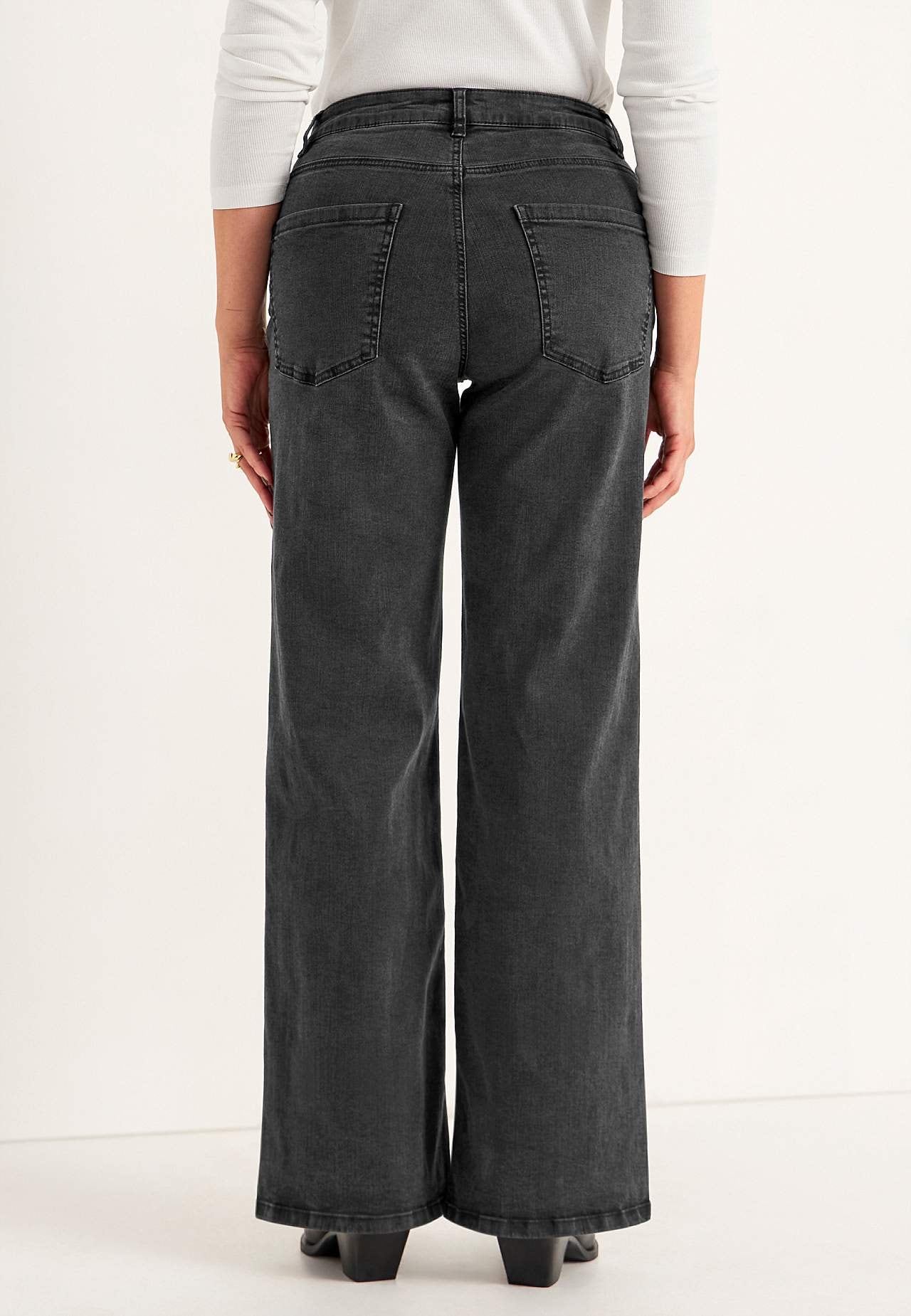 Wide, long jeans with high waist Renata