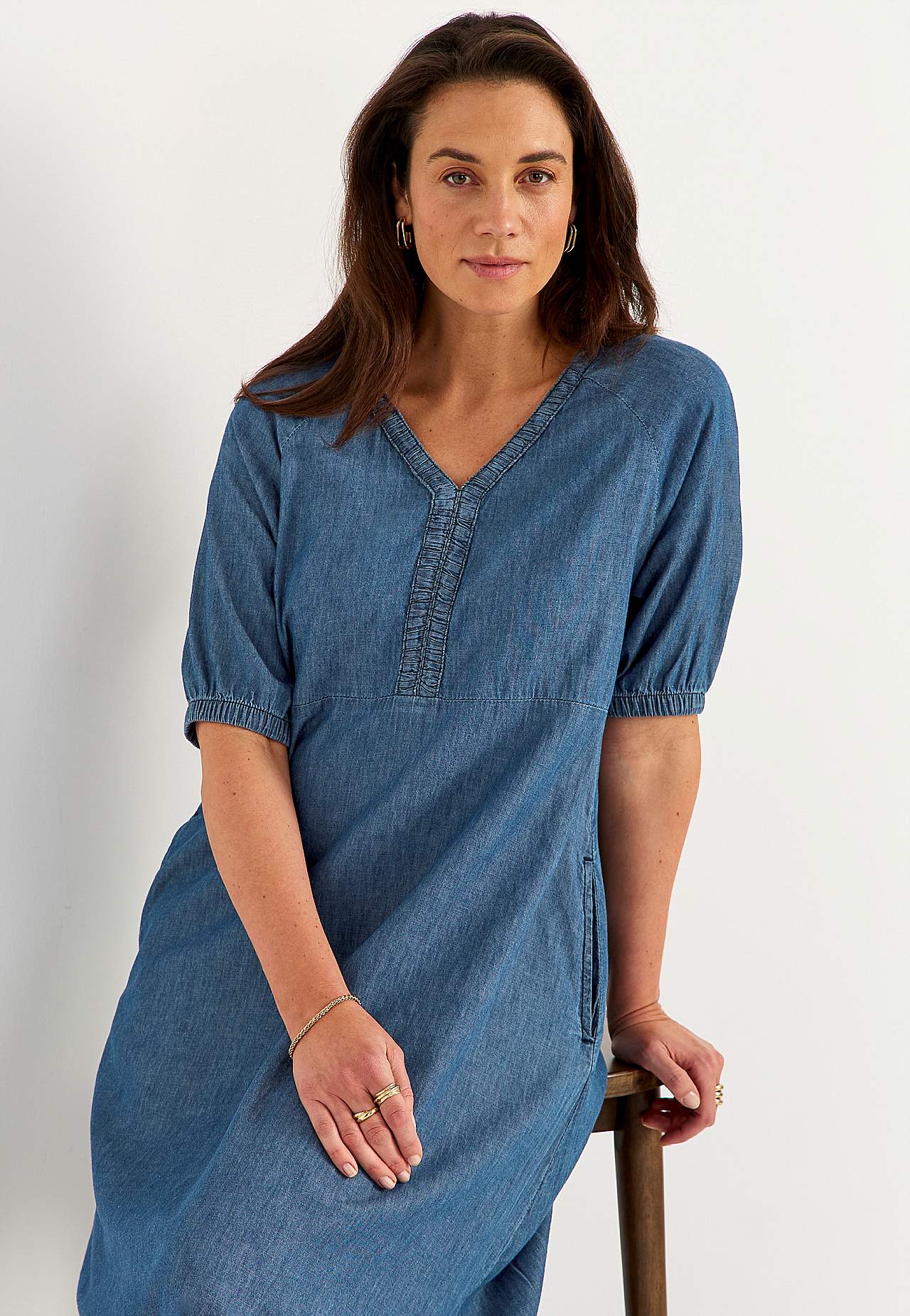 Denim dress with puff sleeves