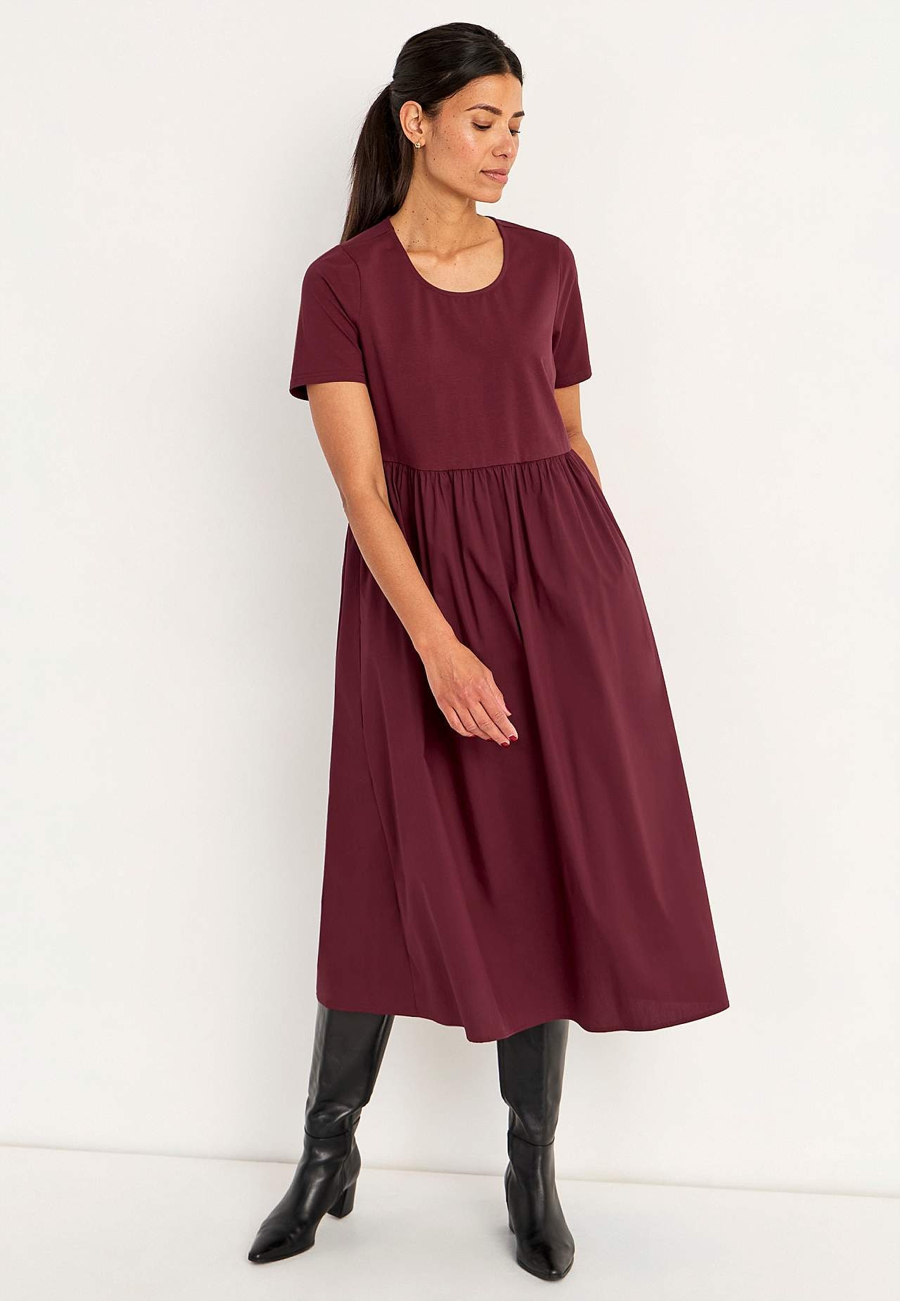 Dress in poplin and tricot