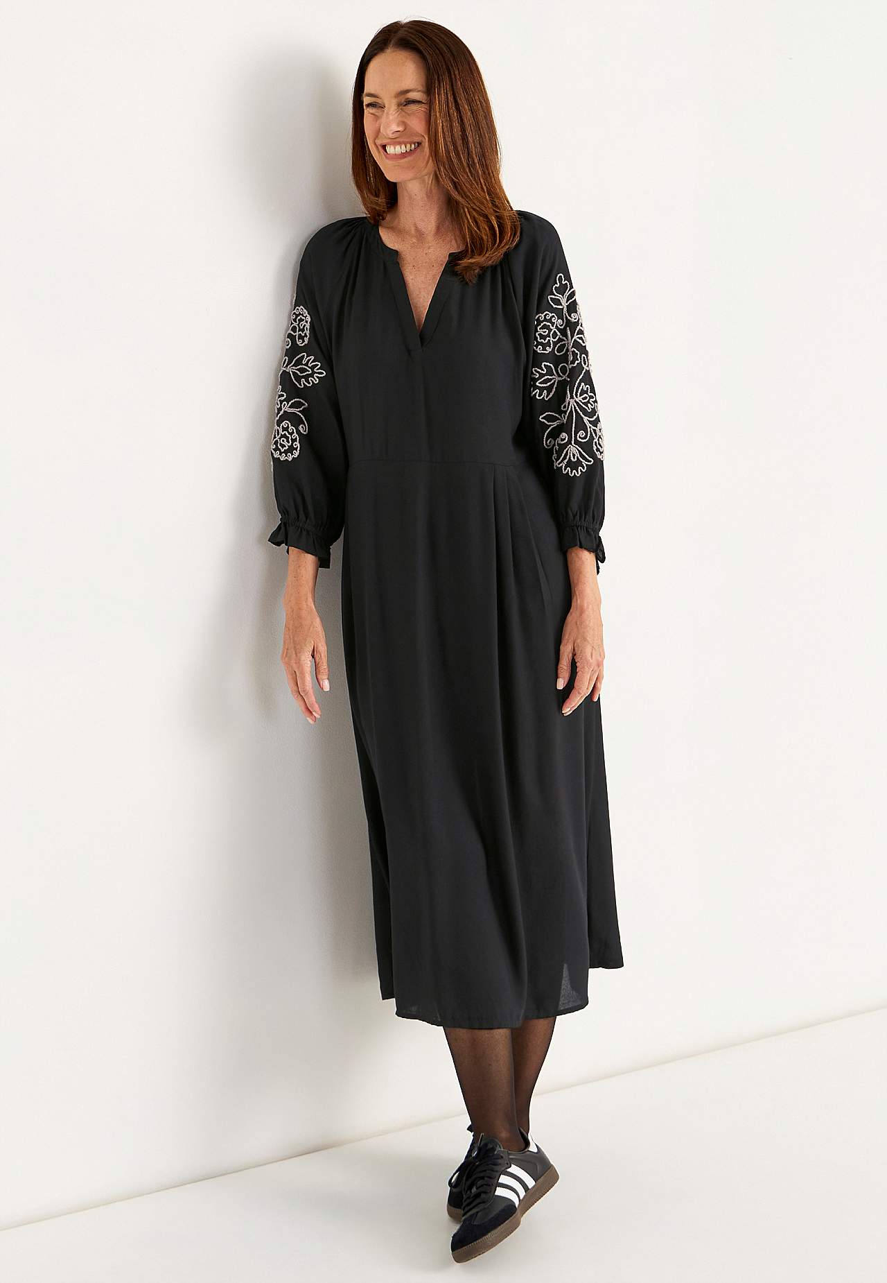 Dress with embroidery