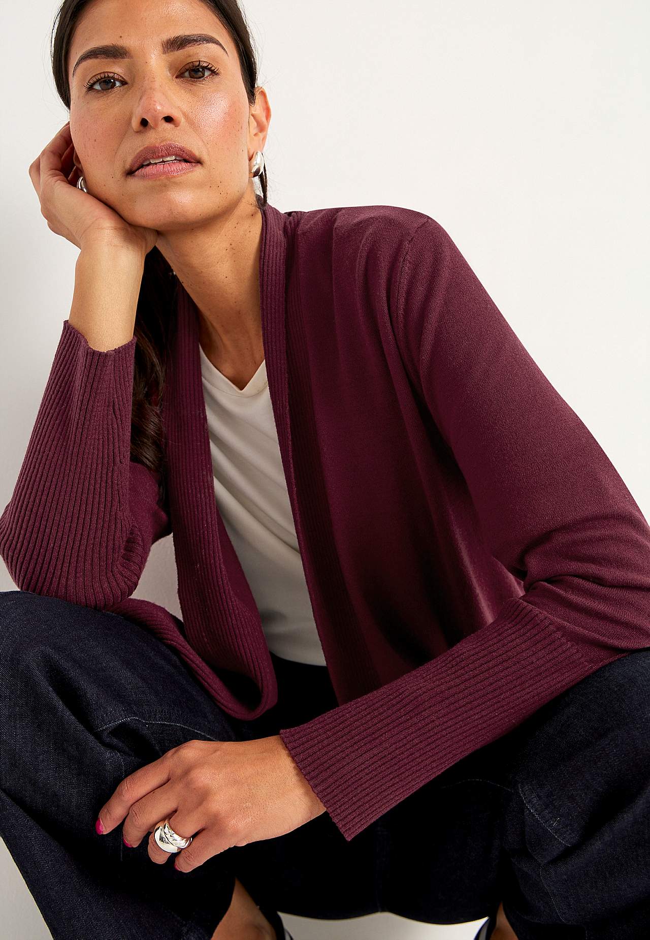 Fine-knitted cardigan