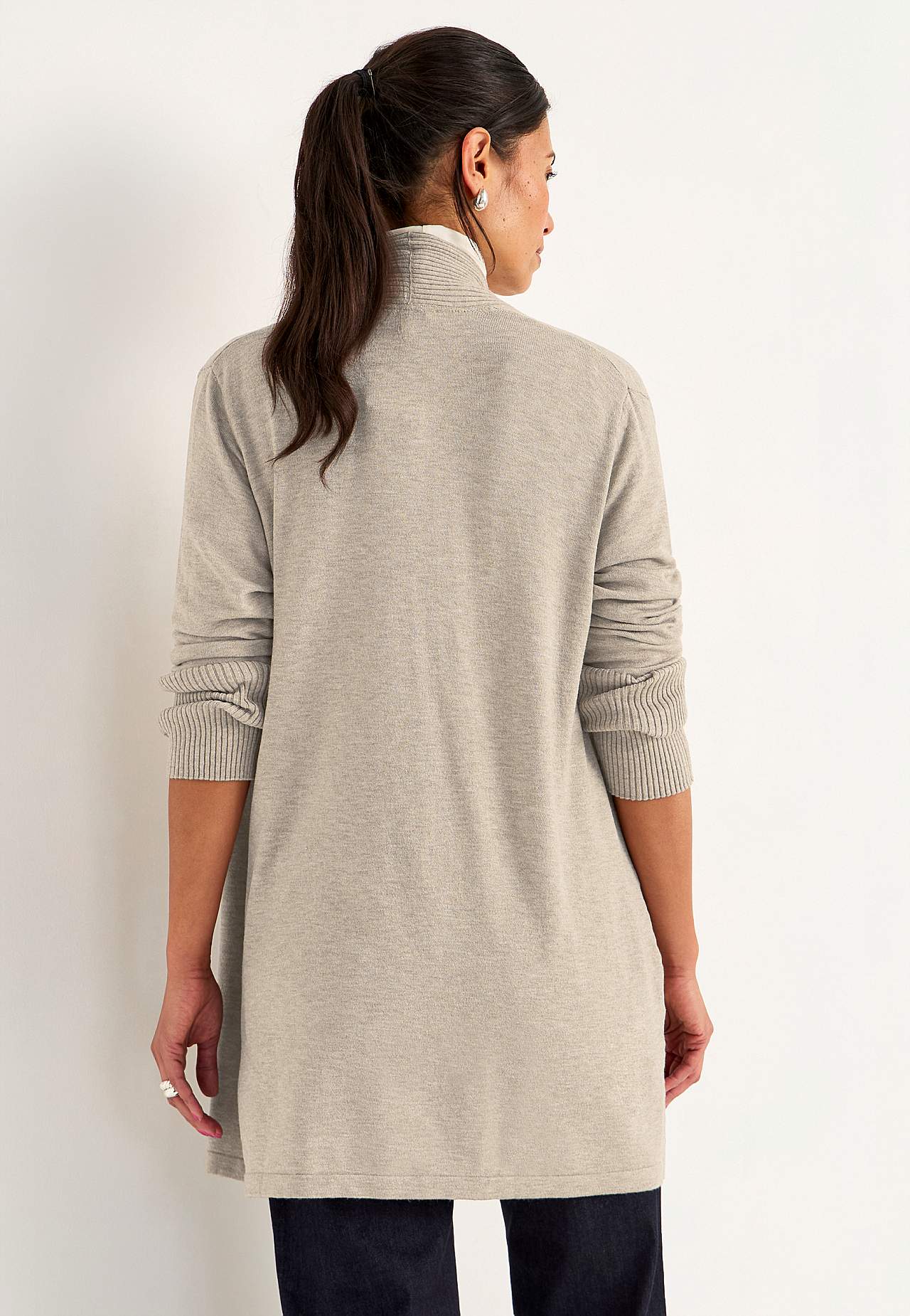 Fine-knitted cardigan