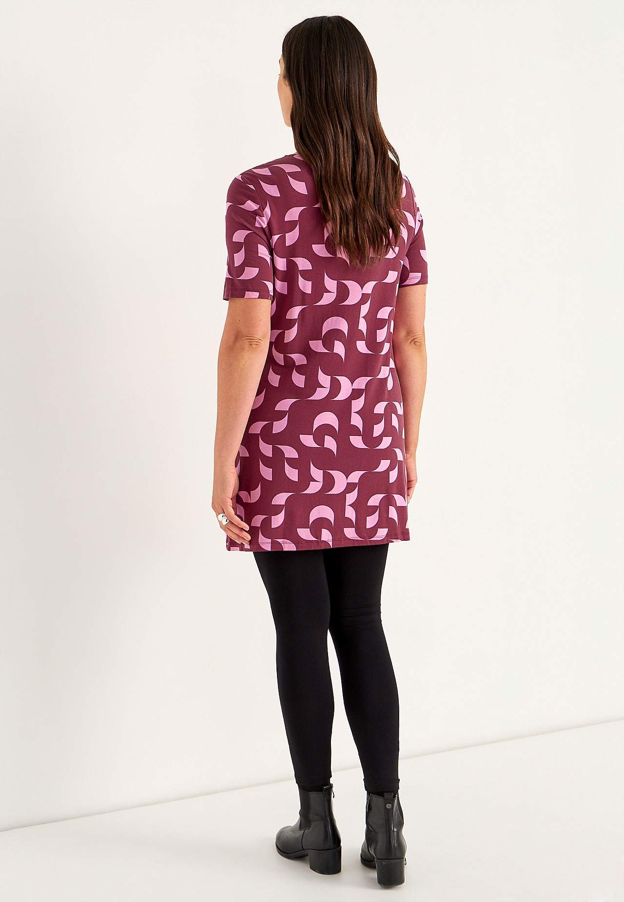 Patterned tunic with pockets